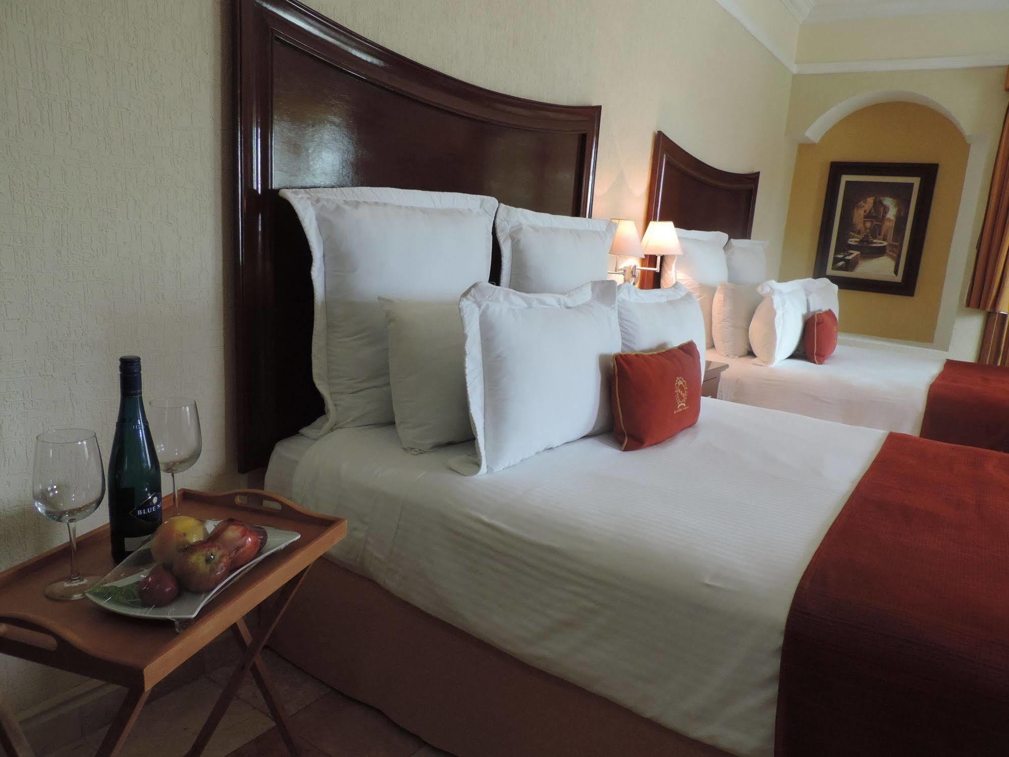 Hacienda Real Del Caribe Hotel Плая-дель-Кармен Экстерьер фото